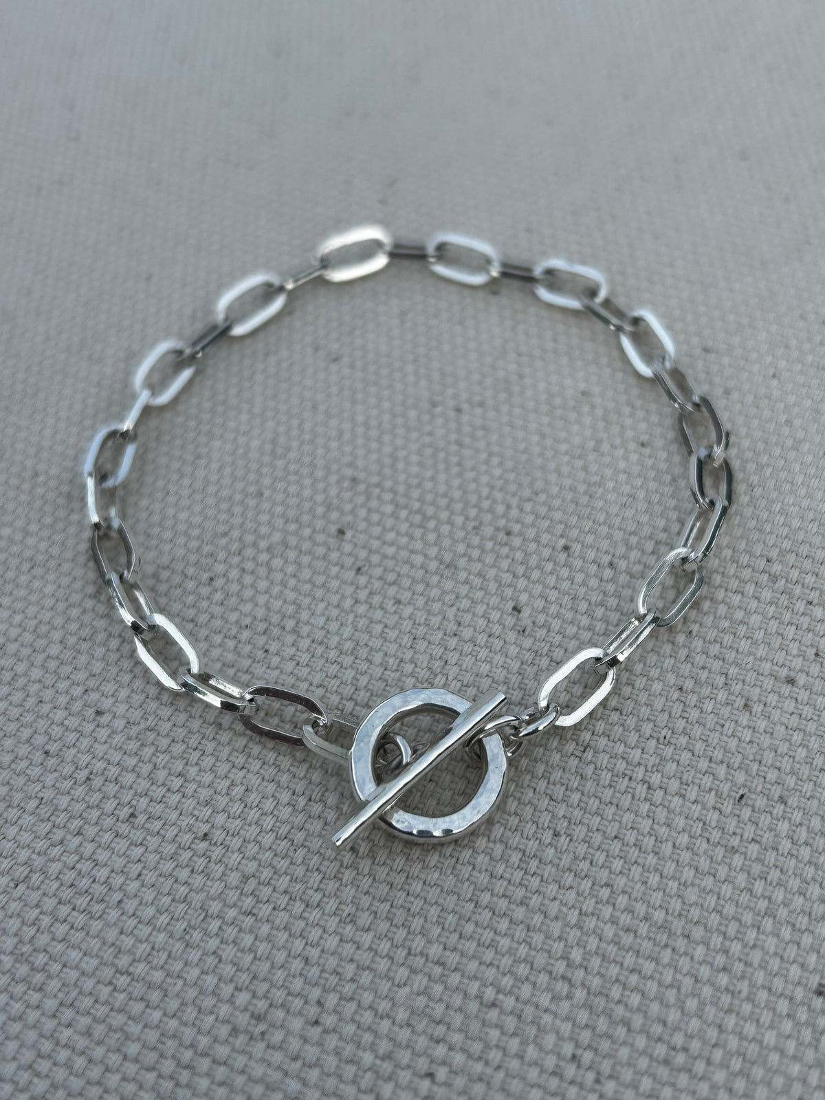 Tverr armbånd